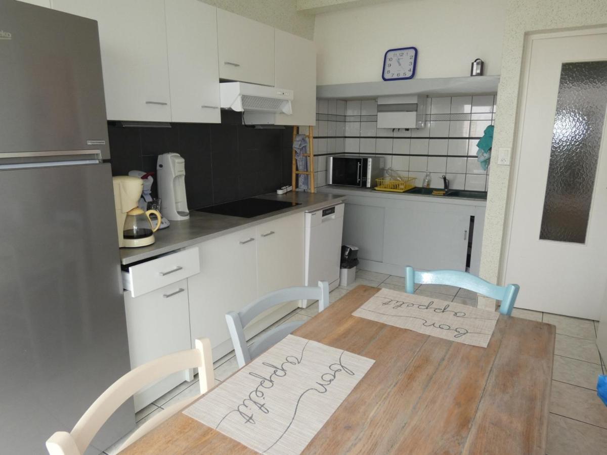 Appartement T3 Avec Terrasses Et Parking Prive En Centre-Ville De Royan, A 200M De La Plage - Fr-1-71-90 Zewnętrze zdjęcie