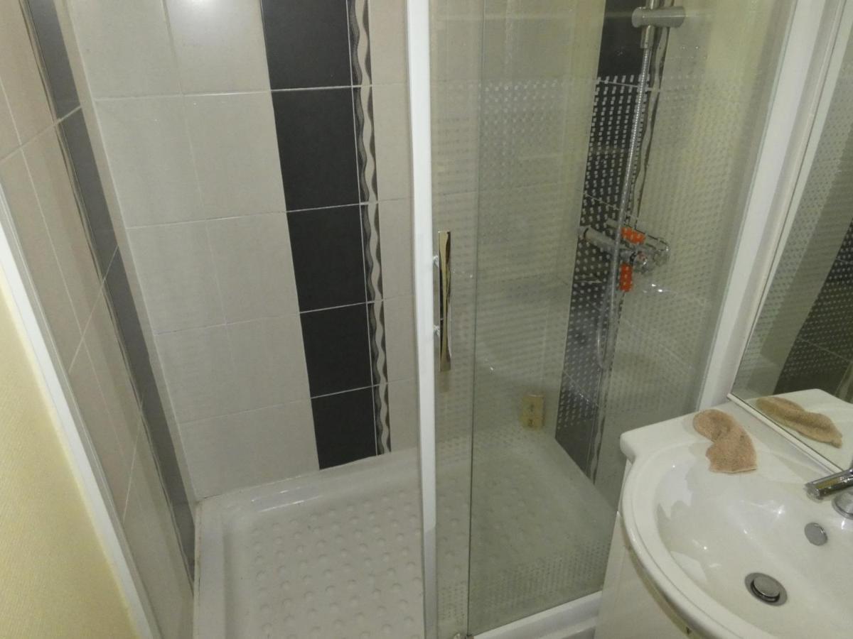 Appartement T3 Avec Terrasses Et Parking Prive En Centre-Ville De Royan, A 200M De La Plage - Fr-1-71-90 Zewnętrze zdjęcie